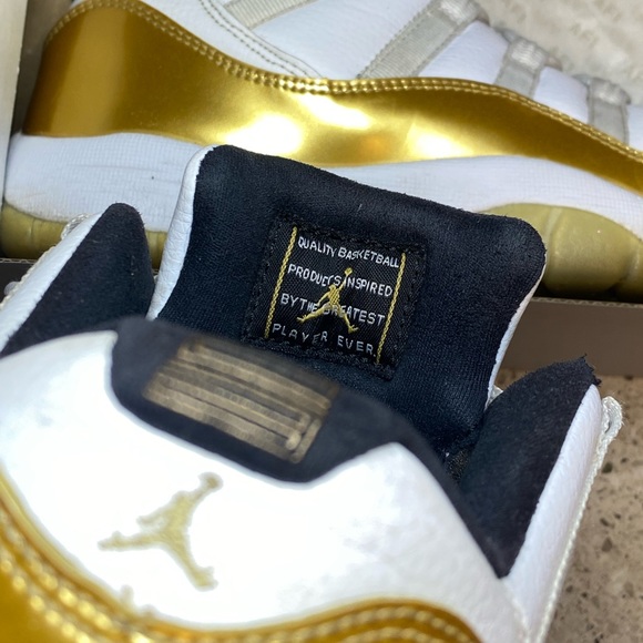 Jordan 11s, Retro Low ‘Closing Ceremony’ 6.5y - Picture 2 of 3